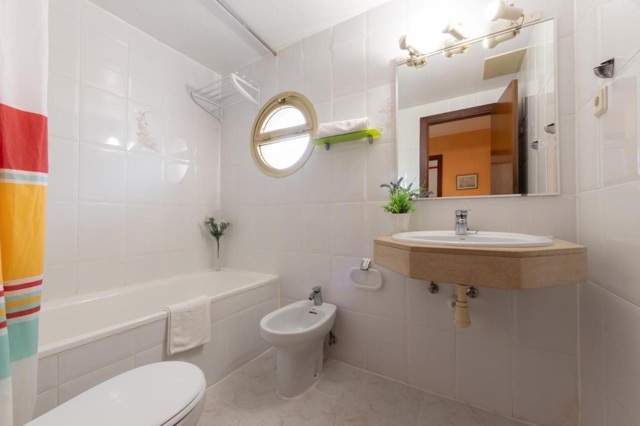 Sevilla Arysal Salou Bagian luar foto